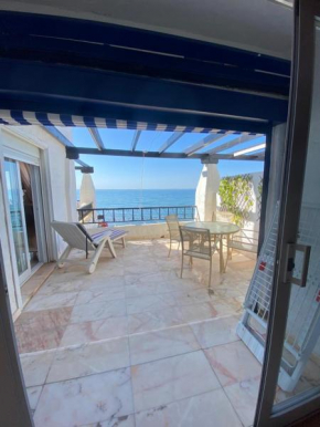 Beachfront Apartment CALAHONDA BEACH